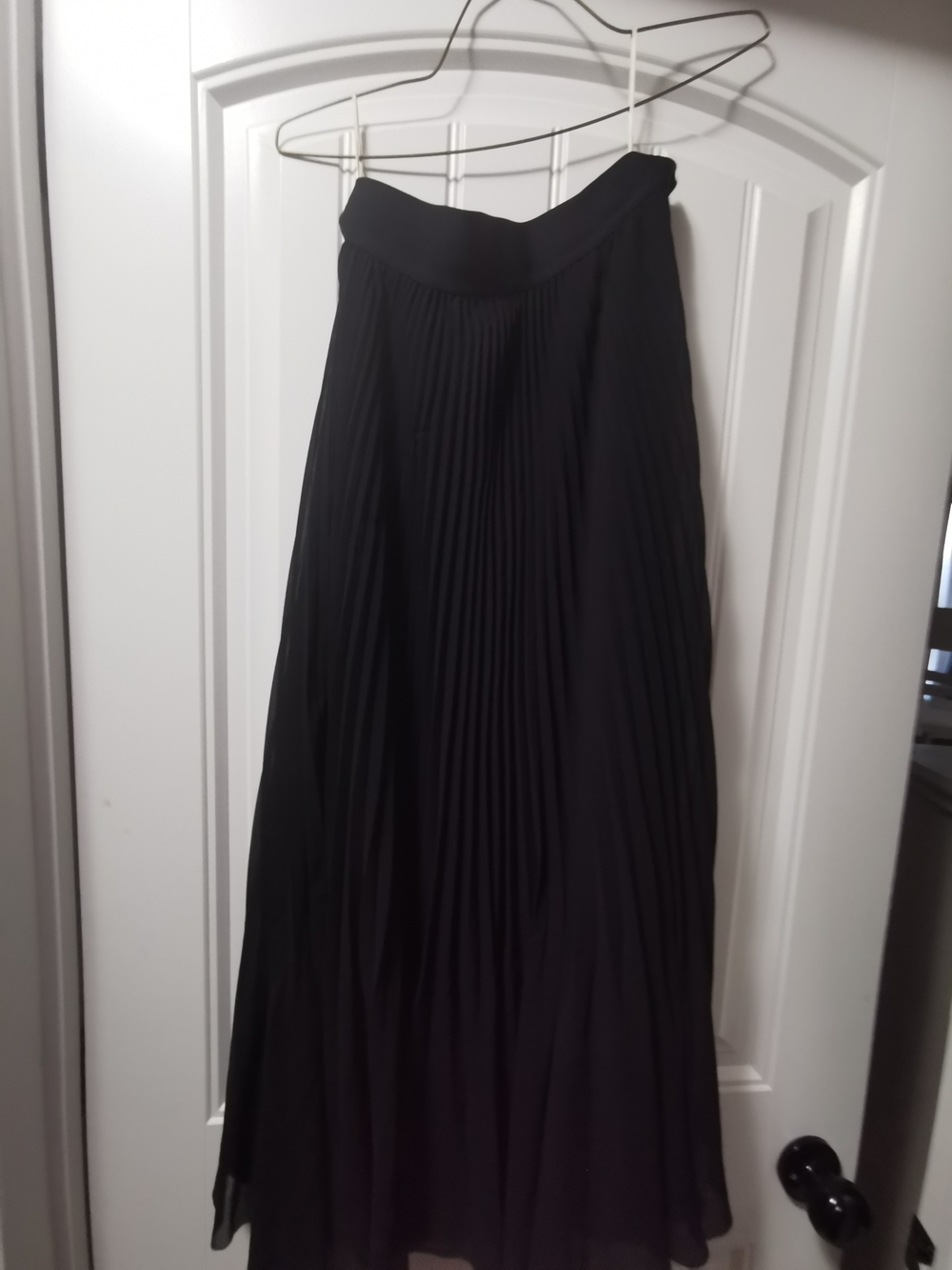 Wilfred Black Pleated Midi Skirt